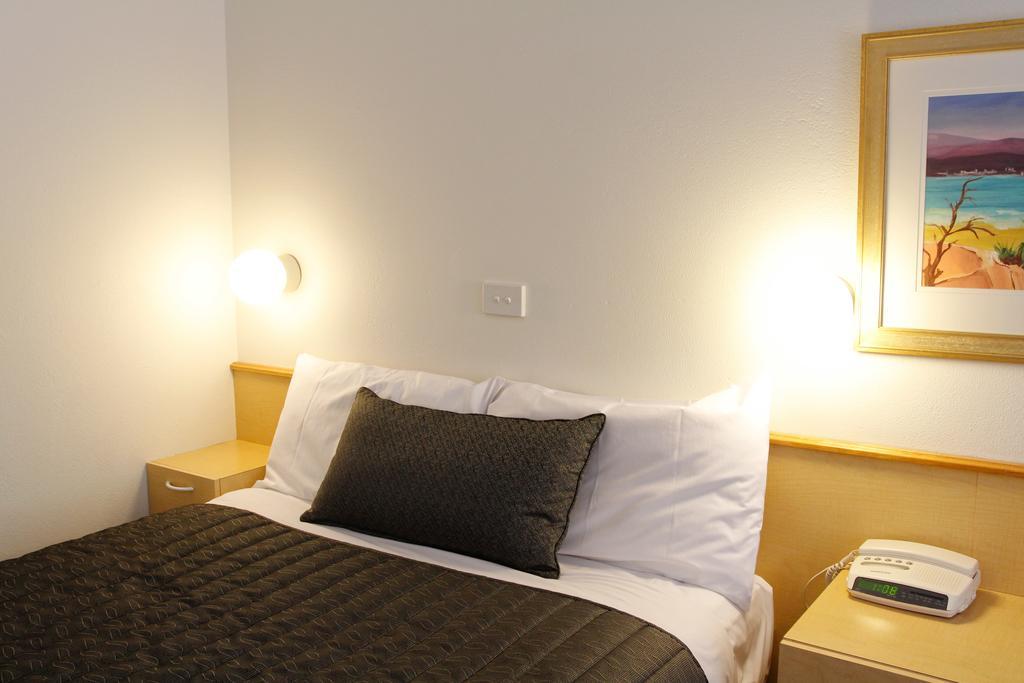 Mid City Motor Inn Queanbeyan Rom bilde